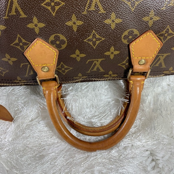 Louis Vuitton Speedy 40 - Picture 15 of 16